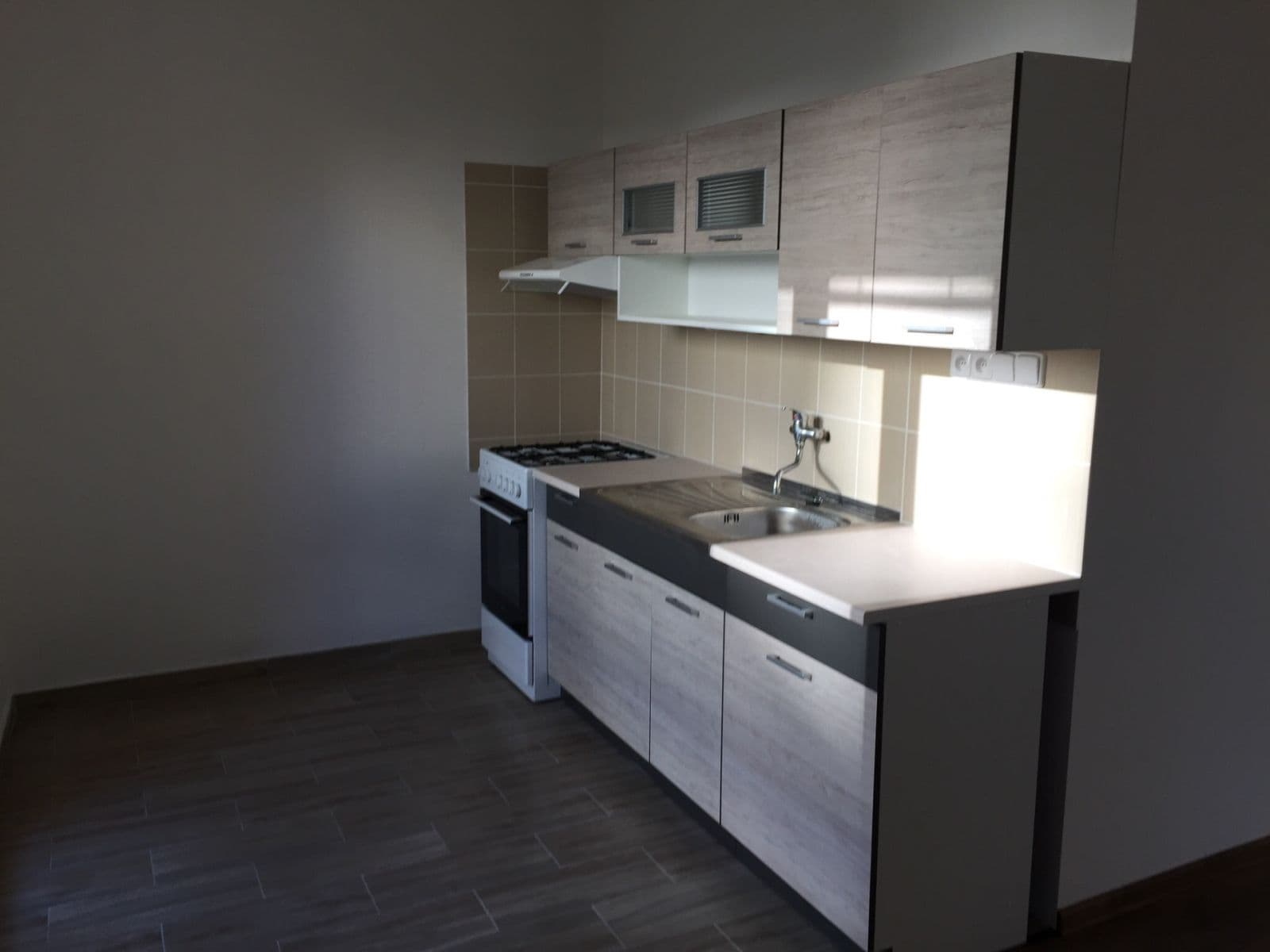 Studio flat for sale, 33 m², Josefa Čapka, Kladno, Středočeský Region Studio flat for sale, 33 m², Josefa Čapka, Kladno, Středočeský Region