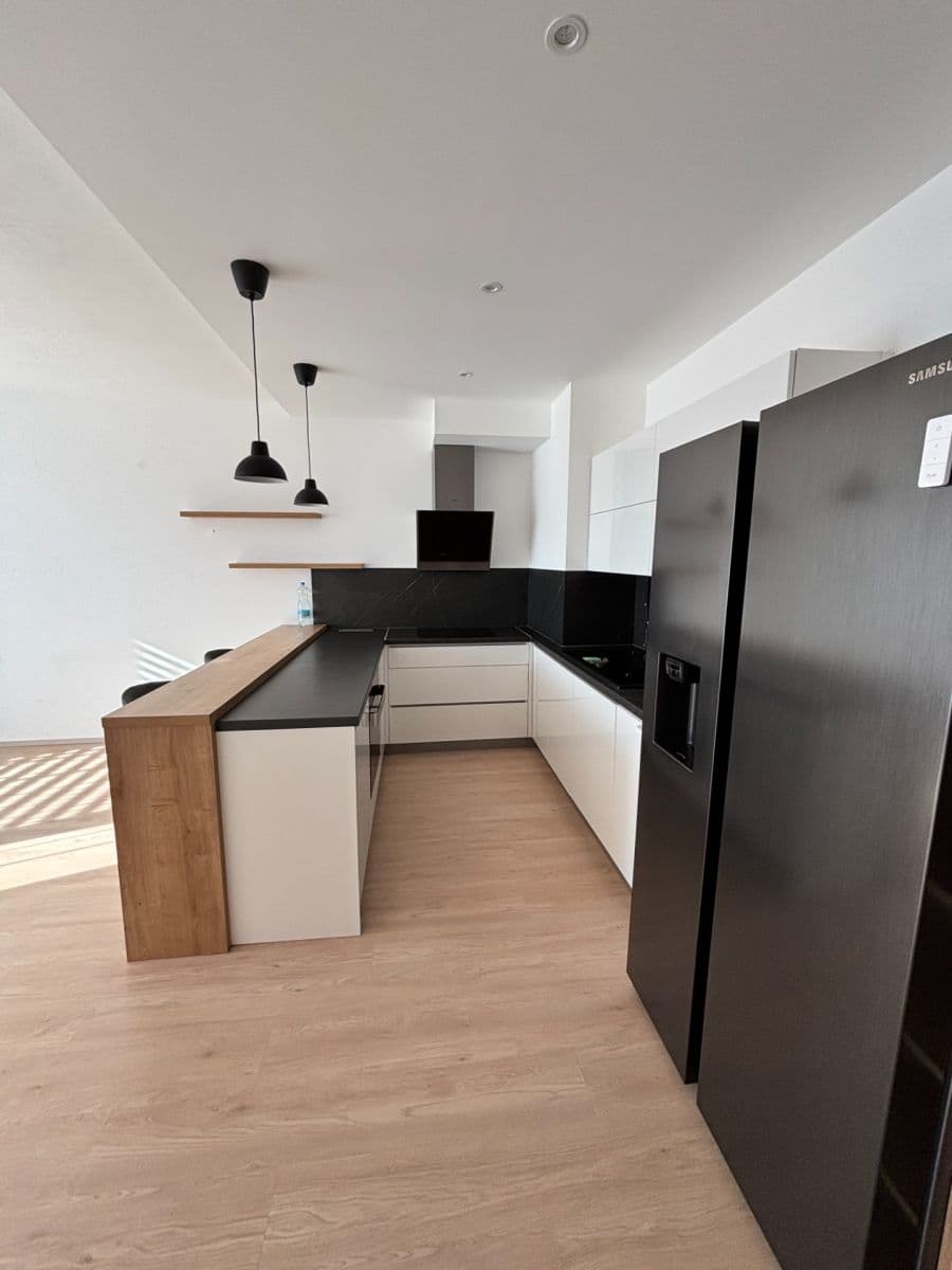 1 bedroom with open-plan kitchen flat to rent, 48 m², Pšeničná, Hostivice, Středočeský Region 1 bedroom with open-plan kitchen flat to rent, 48 m², Pšeničná, Hostivice, Středočeský Region
