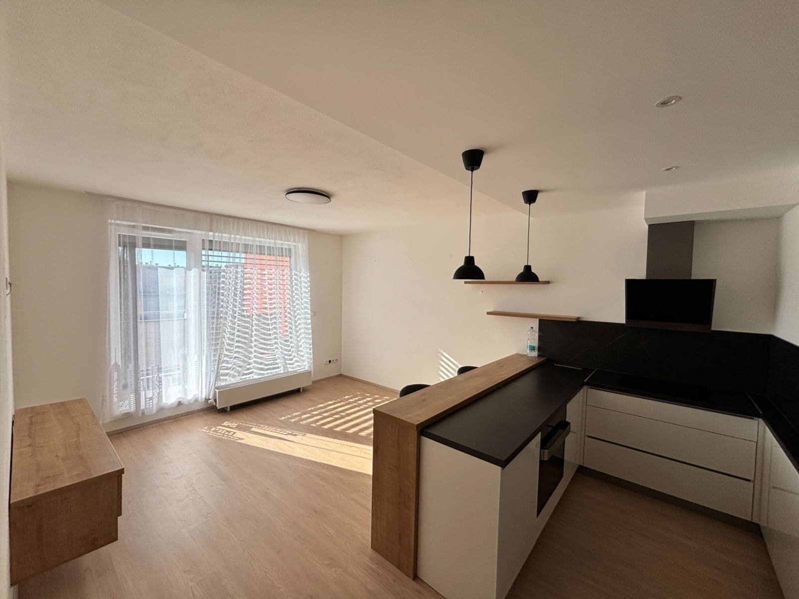 1 bedroom with open-plan kitchen flat to rent, 48 m², Pšeničná, Hostivice, Středočeský Region 1 bedroom with open-plan kitchen flat to rent, 48 m², Pšeničná, Hostivice, Středočeský Region
