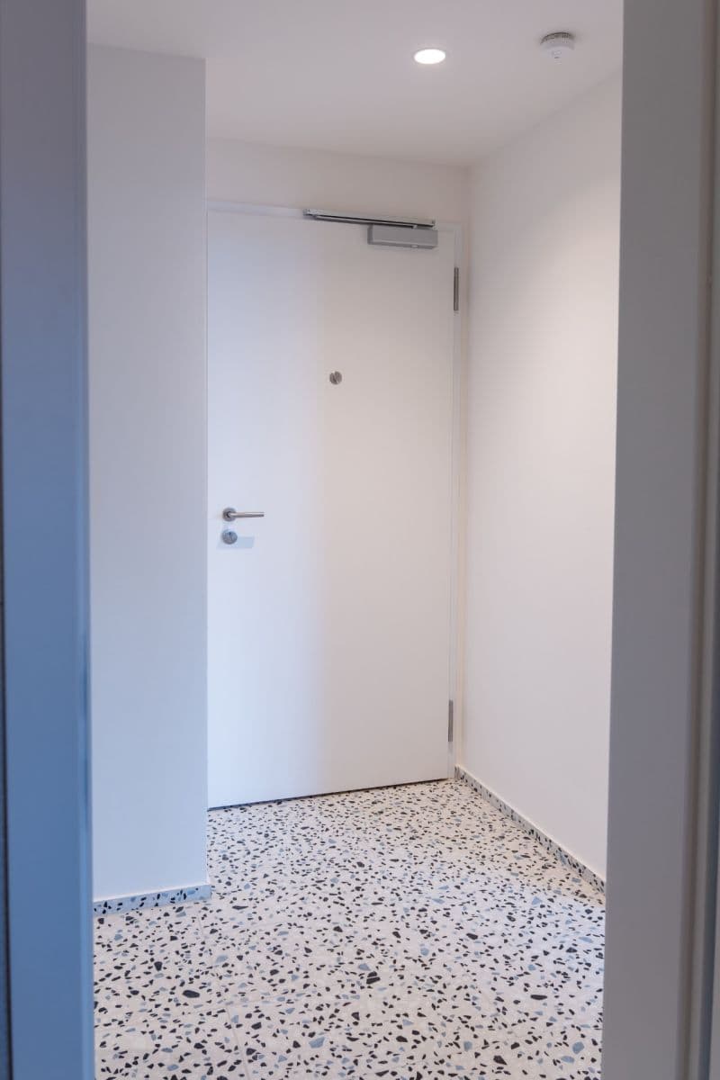 Studio flat to rent, 37 m², U Komína, Prague, Prague Studio flat to rent, 37 m², U Komína, Prague, Prague