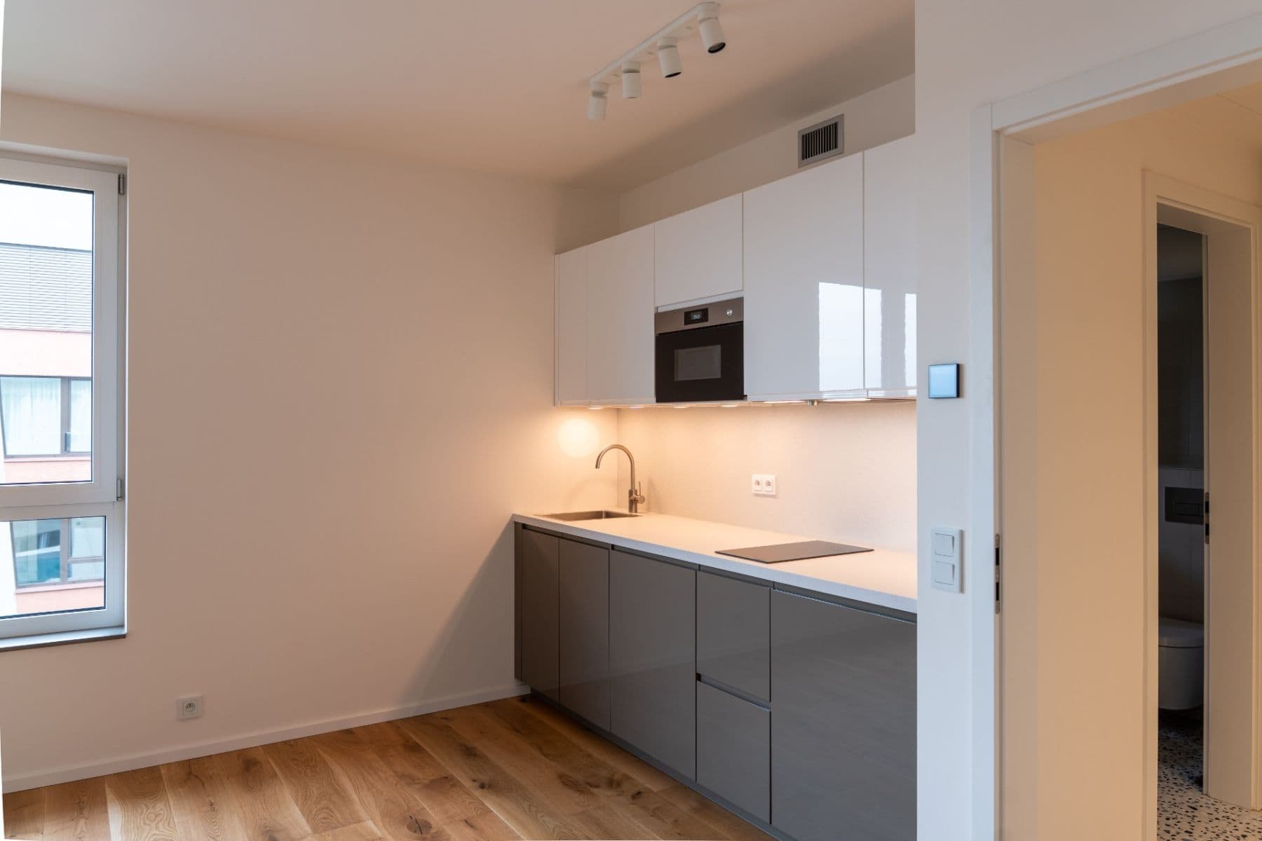 Studio flat to rent, 37 m², U Komína, Prague, Prague Studio flat to rent, 37 m², U Komína, Prague, Prague