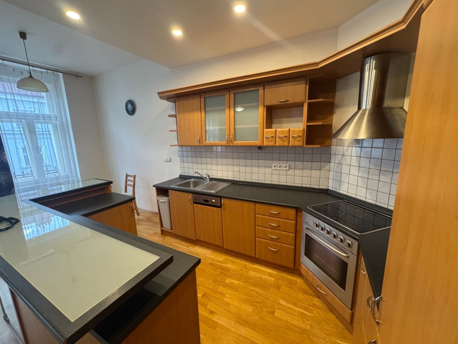 1 bedroom with open-plan kitchen flat to rent, 50 m², Marie Cibulkové, Prague, Prague 1 bedroom with open-plan kitchen flat to rent, 50 m², Marie Cibulkové, Prague, Prague