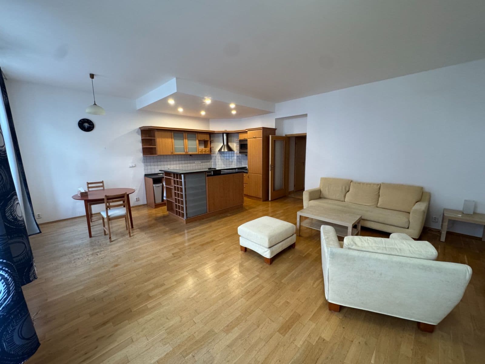 1 bedroom with open-plan kitchen flat to rent, 50 m², Marie Cibulkové, Prague, Prague 1 bedroom with open-plan kitchen flat to rent, 50 m², Marie Cibulkové, Prague, Prague