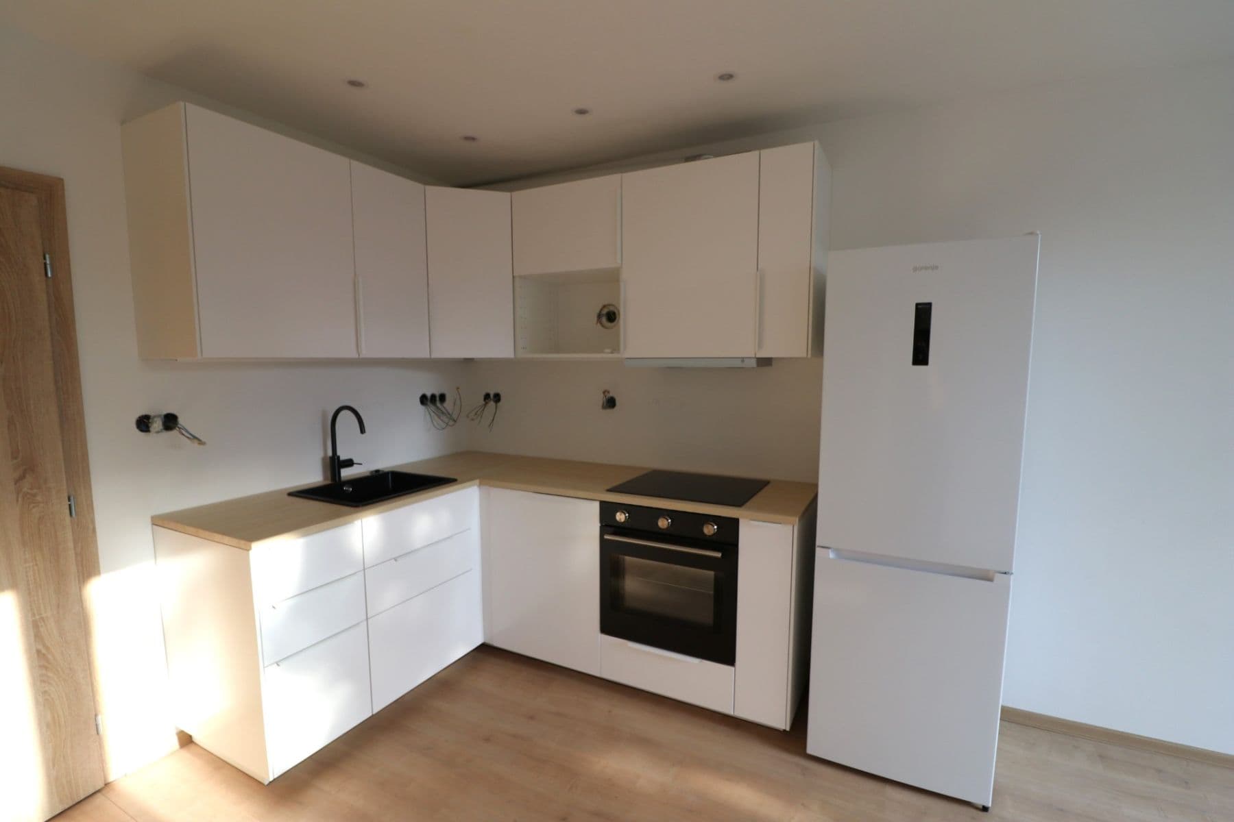 1 bedroom with open-plan kitchen flat to rent, 41 m², Pirinská, Prague, Prague 1 bedroom with open-plan kitchen flat to rent, 41 m², Pirinská, Prague, Prague