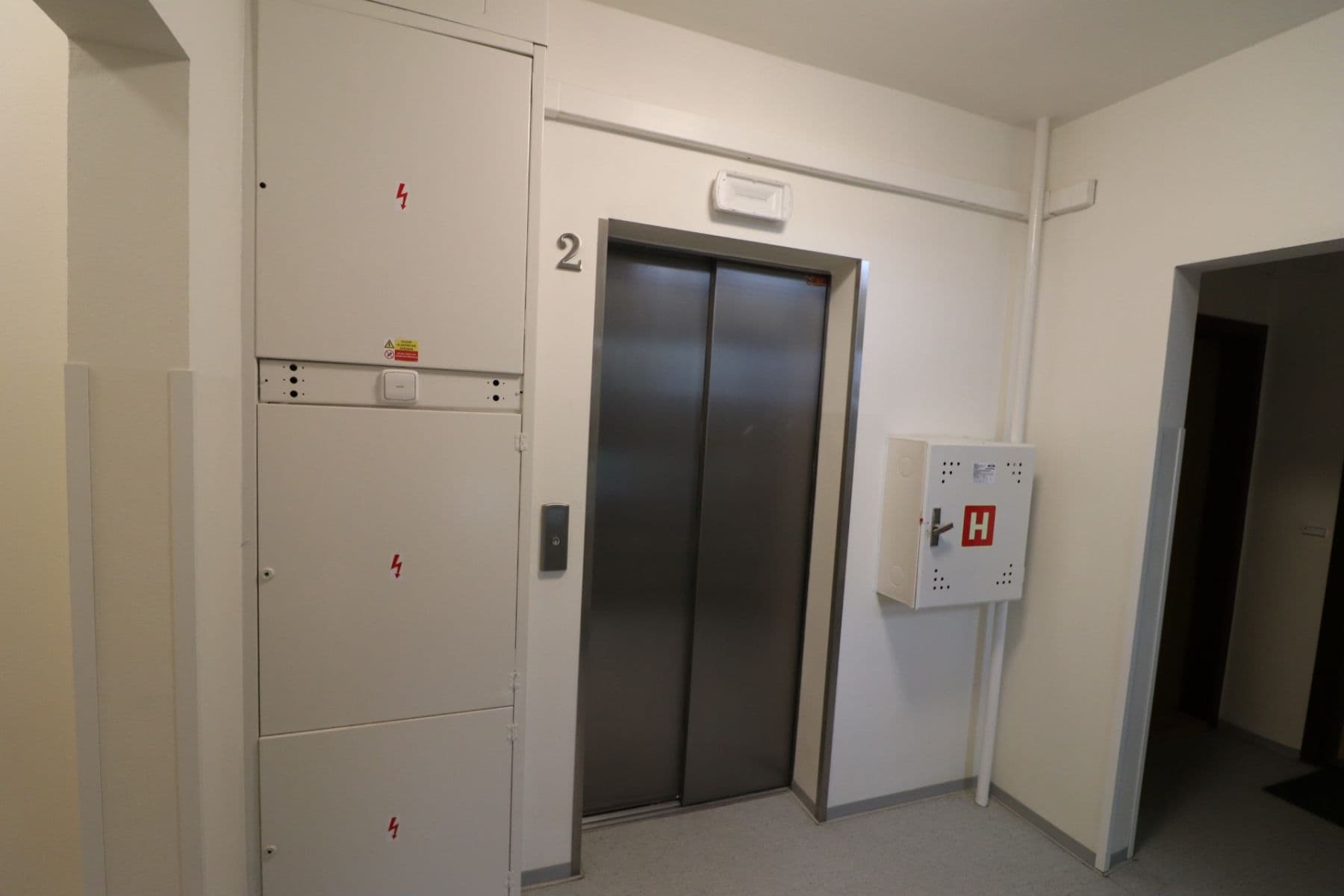 1 bedroom with open-plan kitchen flat to rent, 41 m², Pirinská, Prague, Prague 1 bedroom with open-plan kitchen flat to rent, 41 m², Pirinská, Prague, Prague