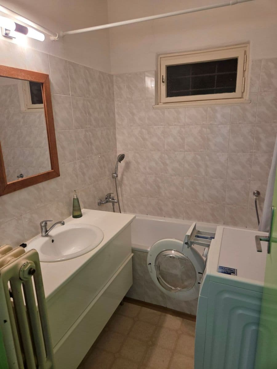 3 bedroom flat to rent, 75 m², Lumiérů, Prague, Prague 3 bedroom flat to rent, 75 m², Lumiérů, Prague, Prague