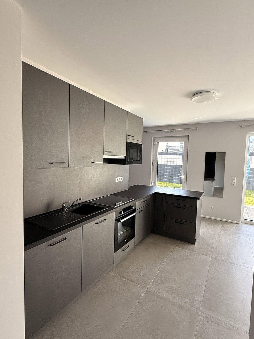 1 bedroom flat to rent, 65 m², Hümmerich, Rhineland-Palatinate 1 bedroom flat to rent, 65 m², Hümmerich, Rhineland-Palatinate