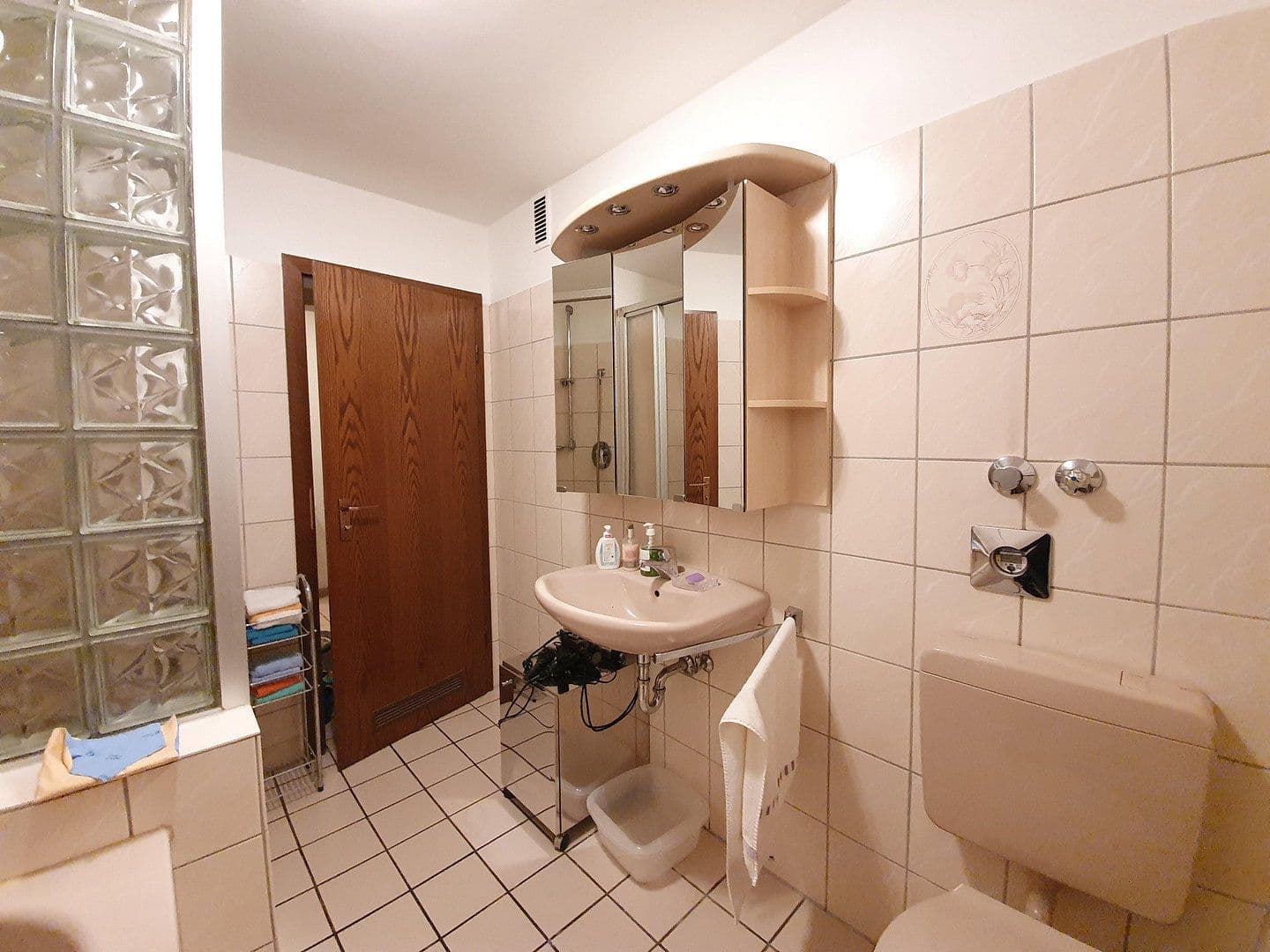 1 bedroom with open-plan kitchen flat to rent, 65 m², Kreuzkamp 10 b, Bochum-Altenbochum, North Rhine-Westphalia 1 bedroom with open-plan kitchen flat to rent, 65 m², Kreuzkamp 10 b, Bochum-Altenbochum, North Rhine-Westphalia