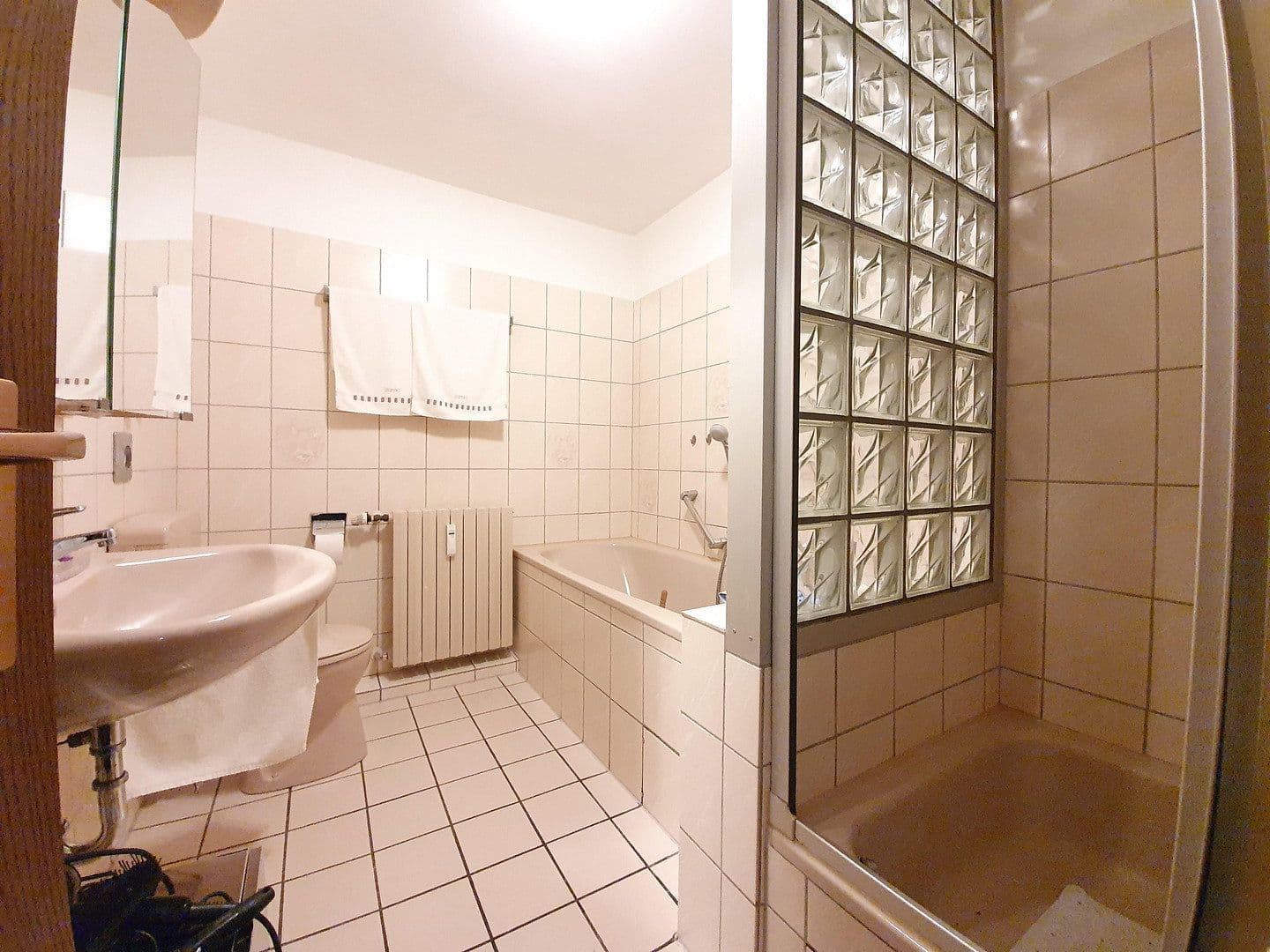 1 bedroom with open-plan kitchen flat to rent, 65 m², Kreuzkamp 10 b, Bochum-Altenbochum, North Rhine-Westphalia 1 bedroom with open-plan kitchen flat to rent, 65 m², Kreuzkamp 10 b, Bochum-Altenbochum, North Rhine-Westphalia