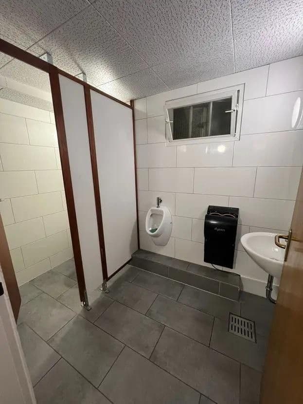 non-residential property for sale, 140 m², Von der Mark Straße 23-25, Duisburg, North Rhine-Westphalia non-residential property for sale, 140 m², Von der Mark Straße 23-25, Duisburg, North Rhine-Westphalia