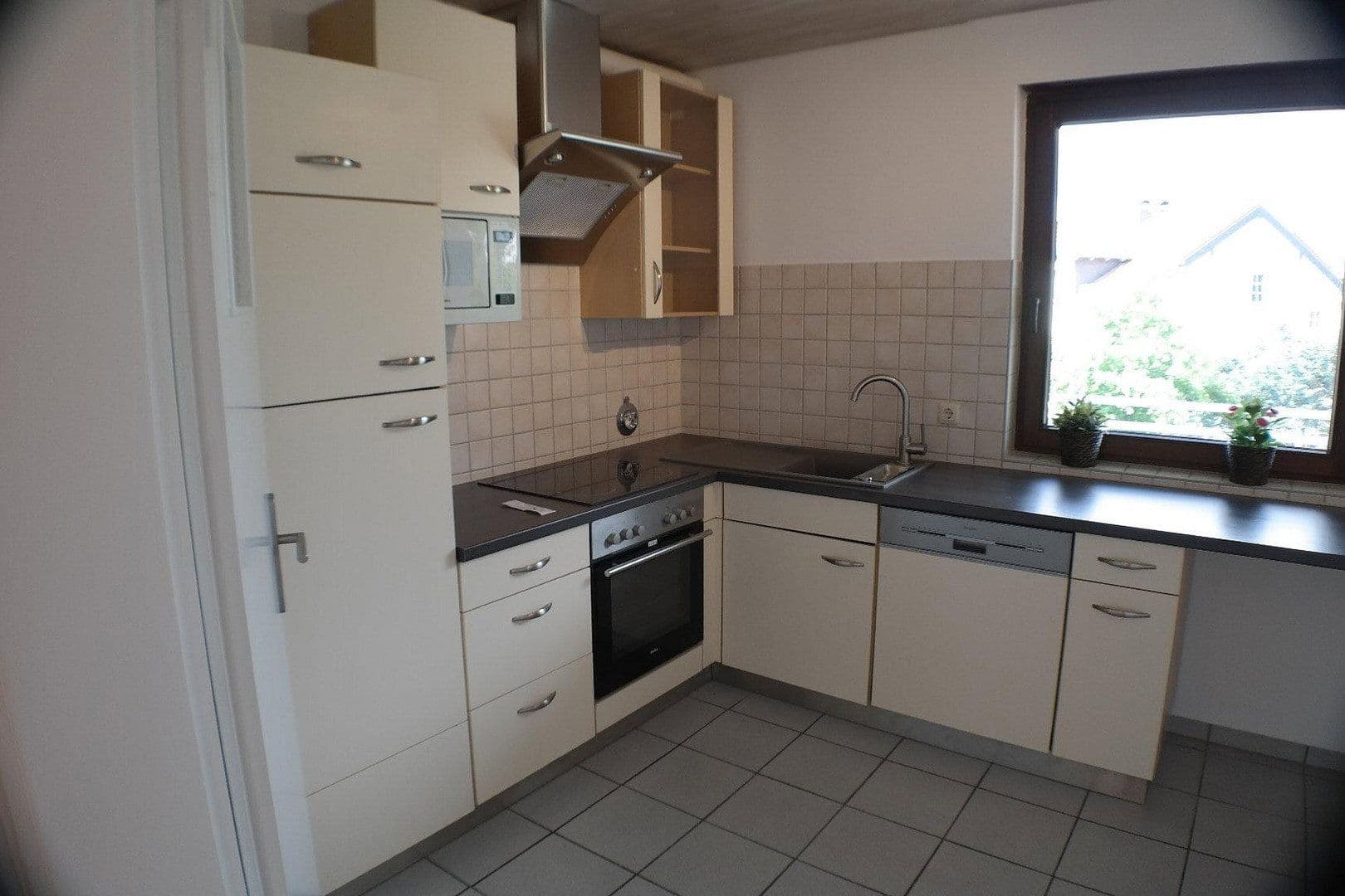 2 bedroom flat to rent, 68 m², Taunusstein, Hesse 2 bedroom flat to rent, 68 m², Taunusstein, Hesse