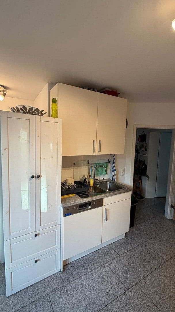 3 bedroom flat to rent, 78 m², Viktoriaalle 48, Aachen, North Rhine-Westphalia 3 bedroom flat to rent, 78 m², Viktoriaalle 48, Aachen, North Rhine-Westphalia