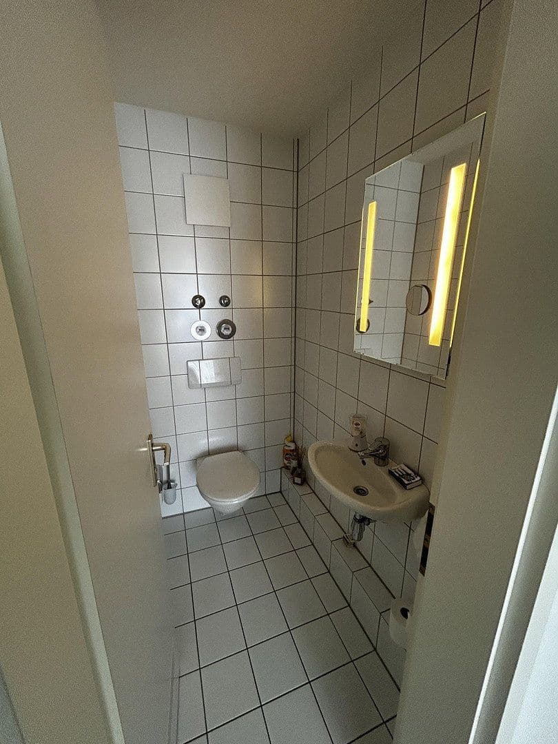 2 bedroom with open-plan kitchen flat for sale, 102 m², Stuttgart, Baden-Württemberg 2 bedroom with open-plan kitchen flat for sale, 102 m², Stuttgart, Baden-Württemberg