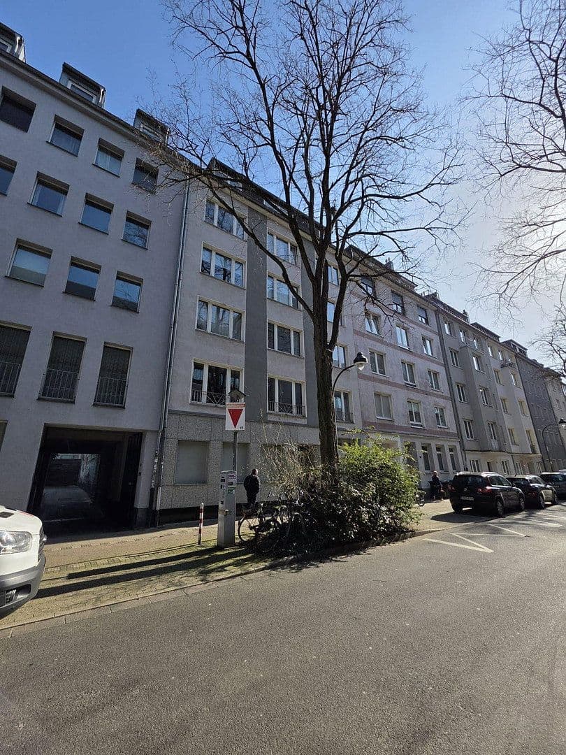 house to rent, 140 m², Düsseldorf, North Rhine-Westphalia house to rent, 140 m², Düsseldorf, North Rhine-Westphalia