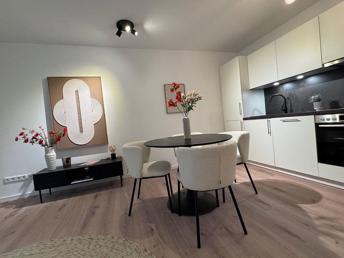 3 bedroom flat to rent, 81 m², Schweinauer Hauptstraße 1, Nürnberg, Bavaria 3 bedroom flat to rent, 81 m², Schweinauer Hauptstraße 1, Nürnberg, Bavaria