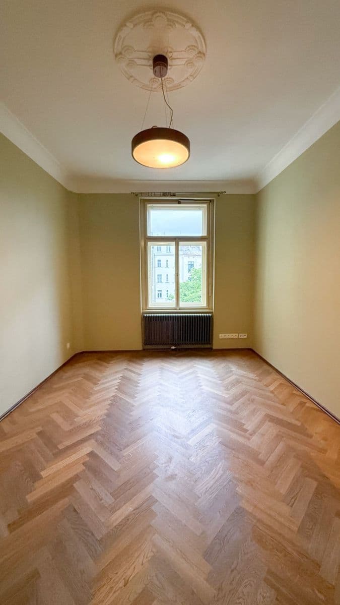 3 bedroom flat to rent, 90 m², Krkonošská, Prague, Prague 3 bedroom flat to rent, 90 m², Krkonošská, Prague, Prague