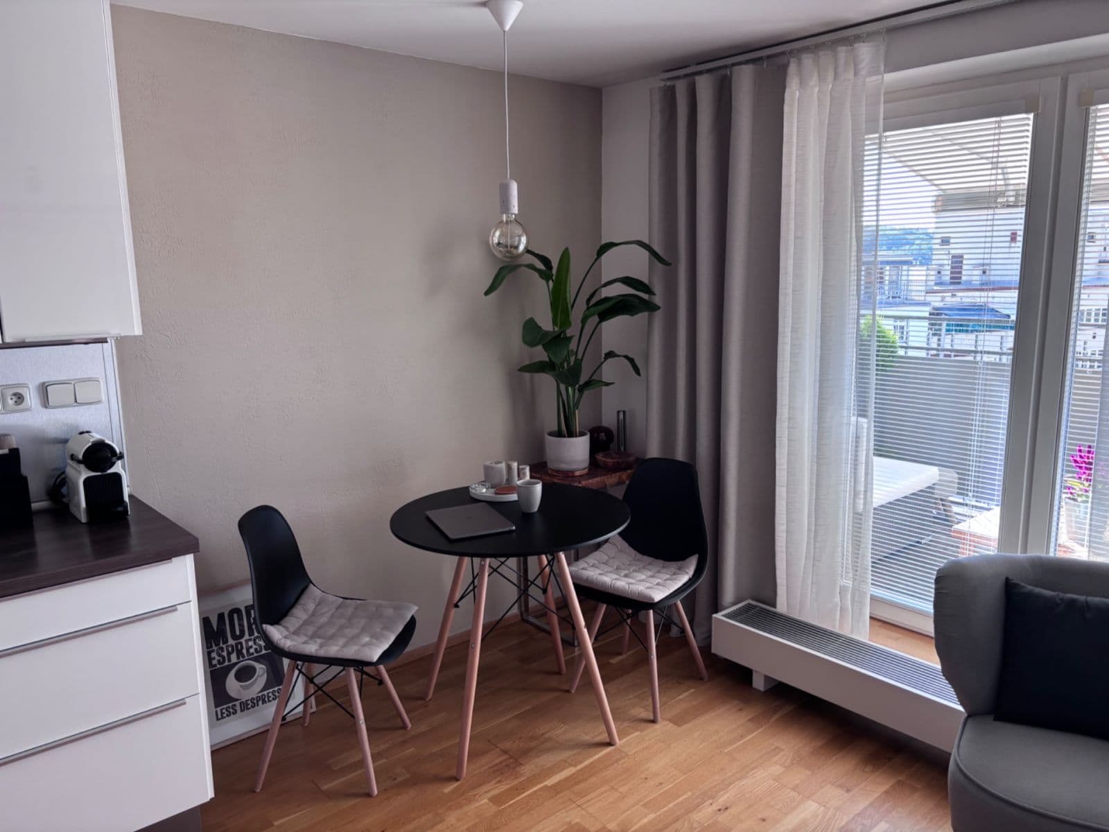 Studio flat to rent, 42 m², Moskevská, Prague, Prague Studio flat to rent, 42 m², Moskevská, Prague, Prague
