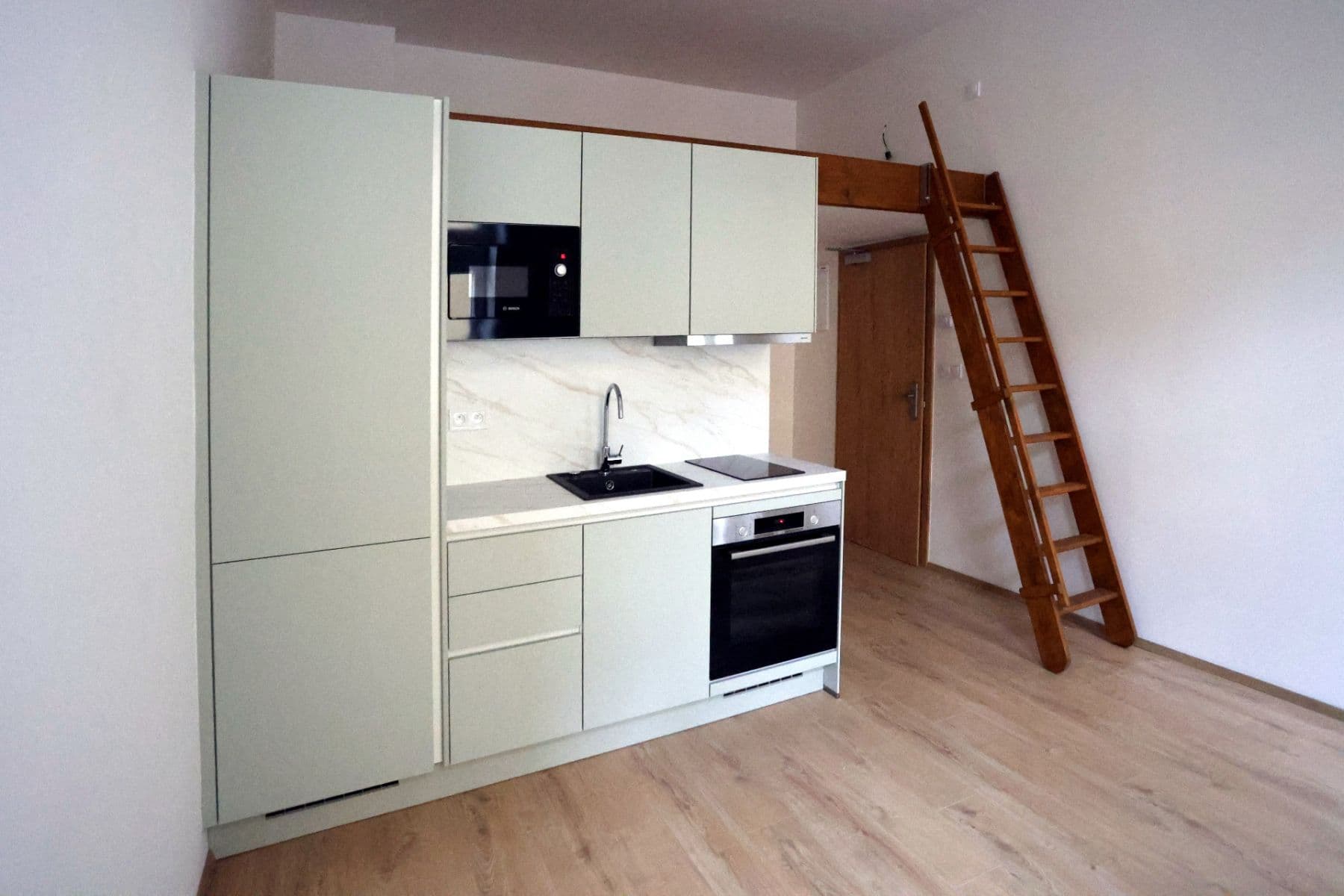 Studio flat to rent, 28 m², Sokolská, Prague, Prague Studio flat to rent, 28 m², Sokolská, Prague, Prague