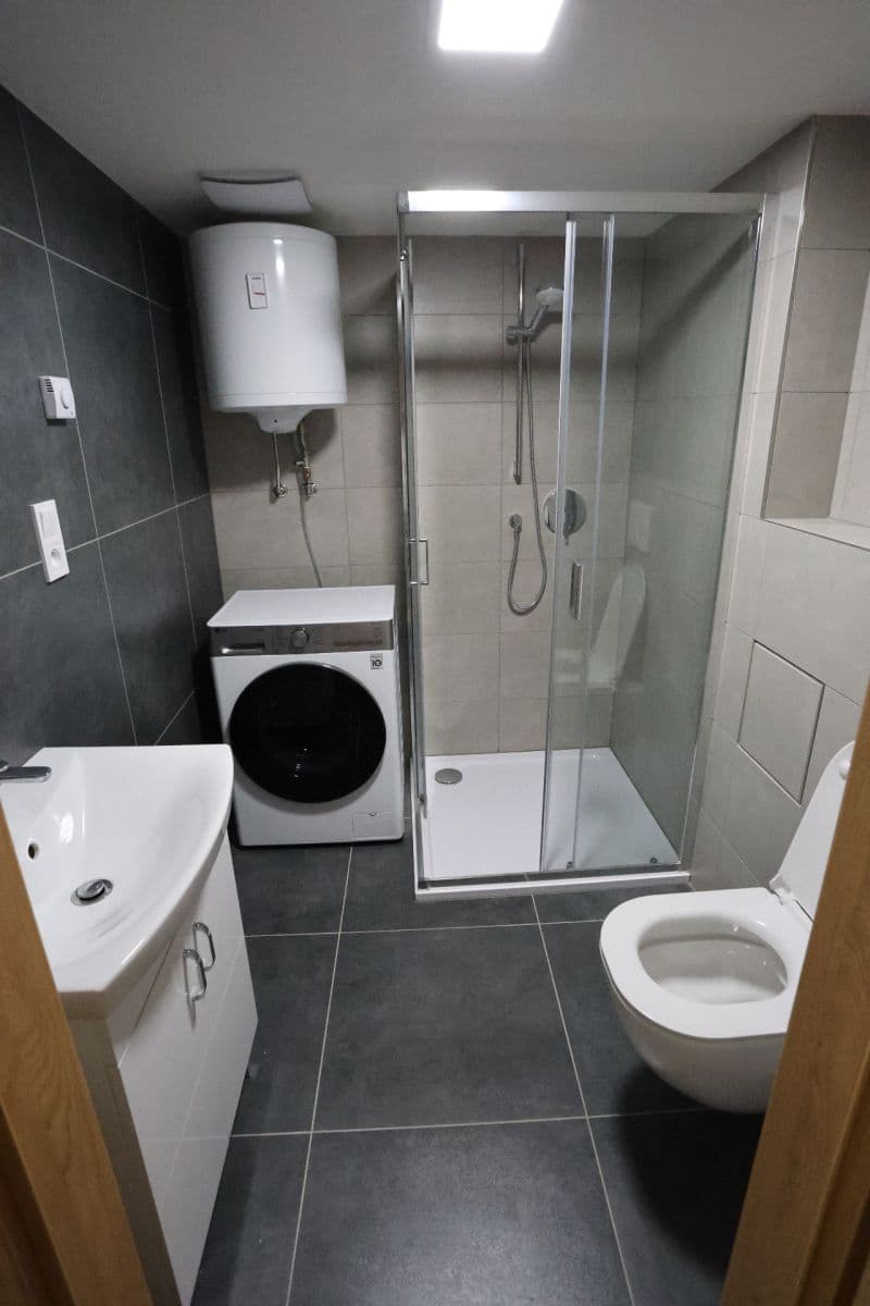 Studio flat to rent, 28 m², Sokolská, Prague, Prague Studio flat to rent, 28 m², Sokolská, Prague, Prague