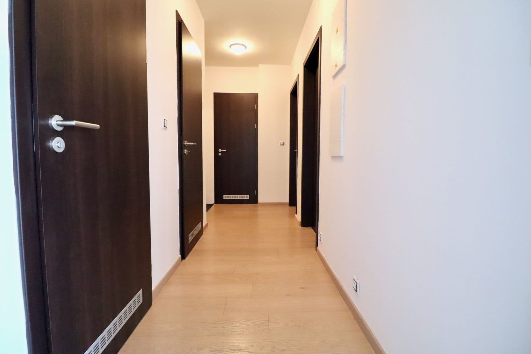 2 bedroom with open-plan kitchen flat to rent, 69 m², Chlebovická, Prague, Prague 2 bedroom with open-plan kitchen flat to rent, 69 m², Chlebovická, Prague, Prague