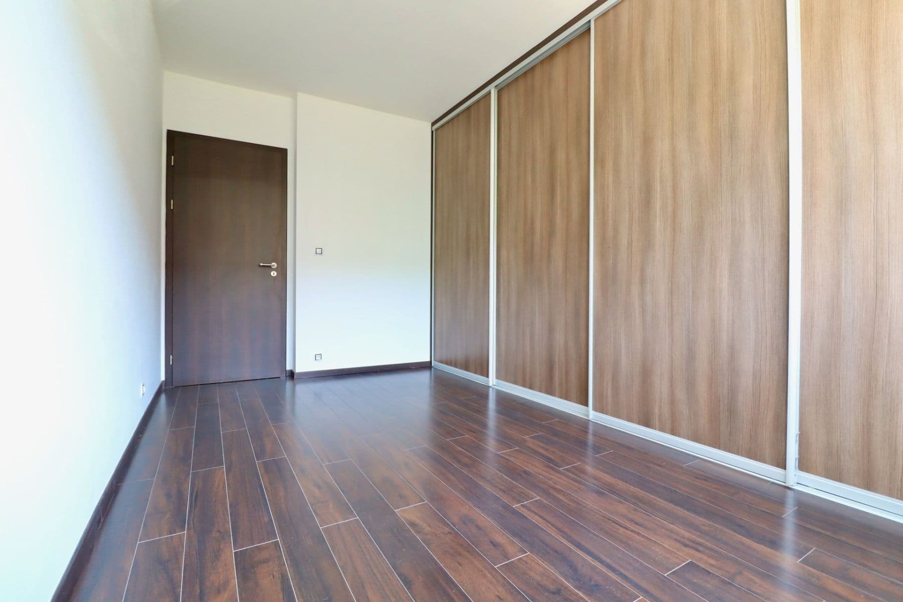 2 bedroom with open-plan kitchen flat to rent, 69 m², Chlebovická, Prague, Prague 2 bedroom with open-plan kitchen flat to rent, 69 m², Chlebovická, Prague, Prague