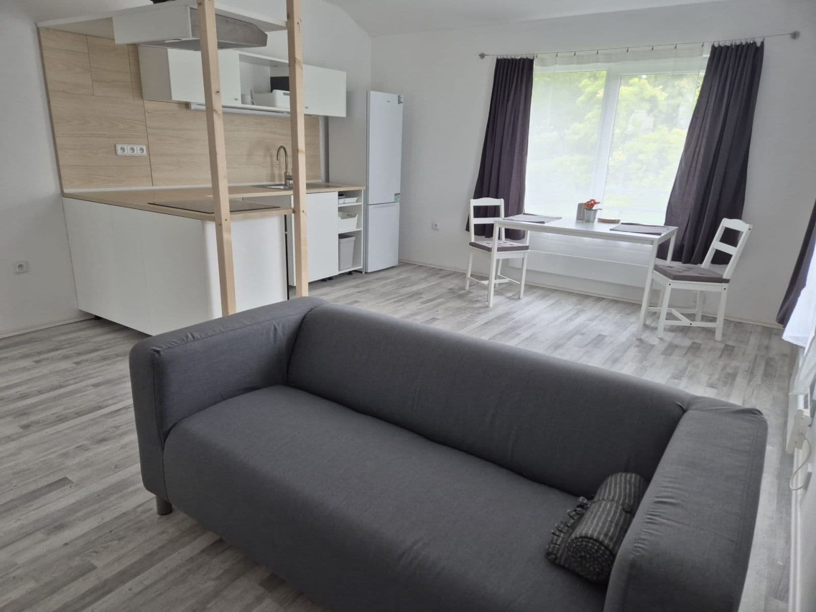 1 bedroom with open-plan kitchen flat to rent, 61 m², Kladenská, Hostouň, Středočeský Region 1 bedroom with open-plan kitchen flat to rent, 61 m², Kladenská, Hostouň, Středočeský Region