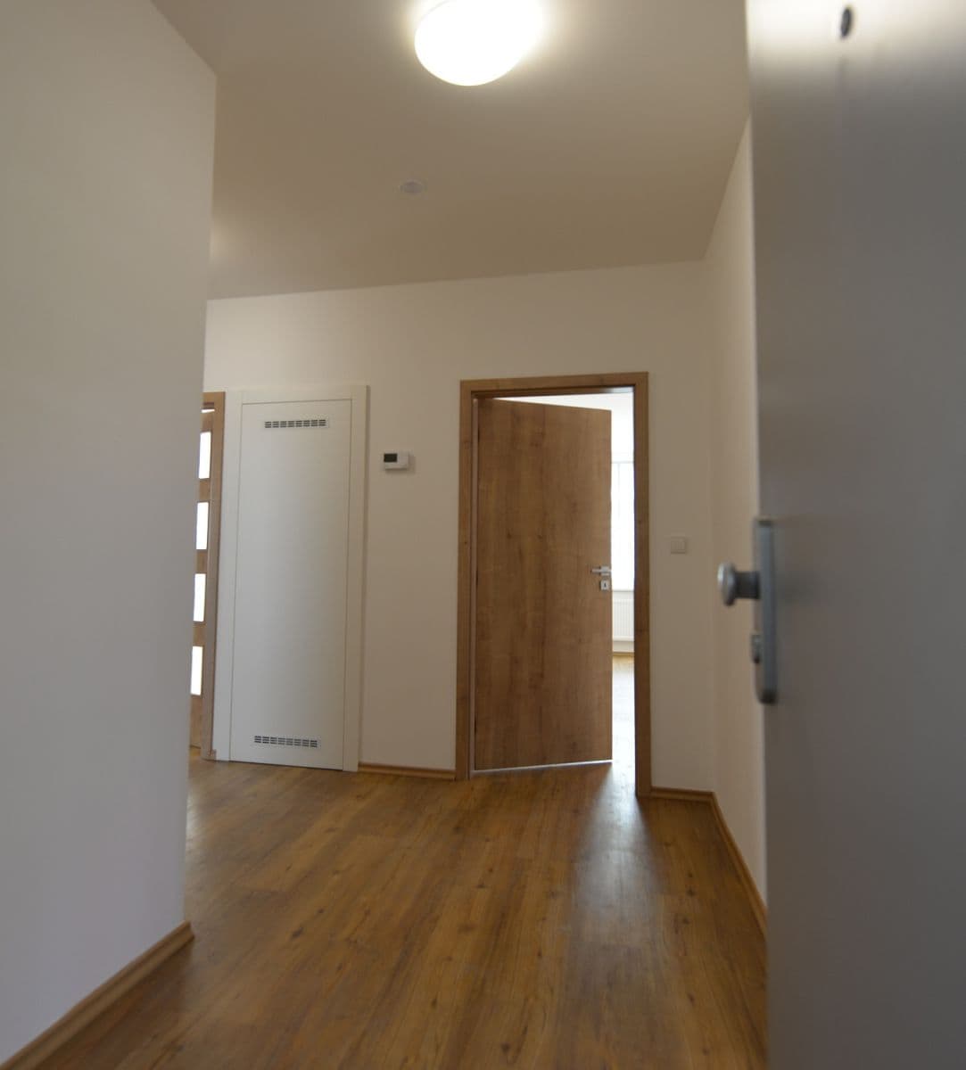 2 bedroom with open-plan kitchen flat to rent, 94 m², Lounská, Teplice, Ústecký Region 2 bedroom with open-plan kitchen flat to rent, 94 m², Lounská, Teplice, Ústecký Region