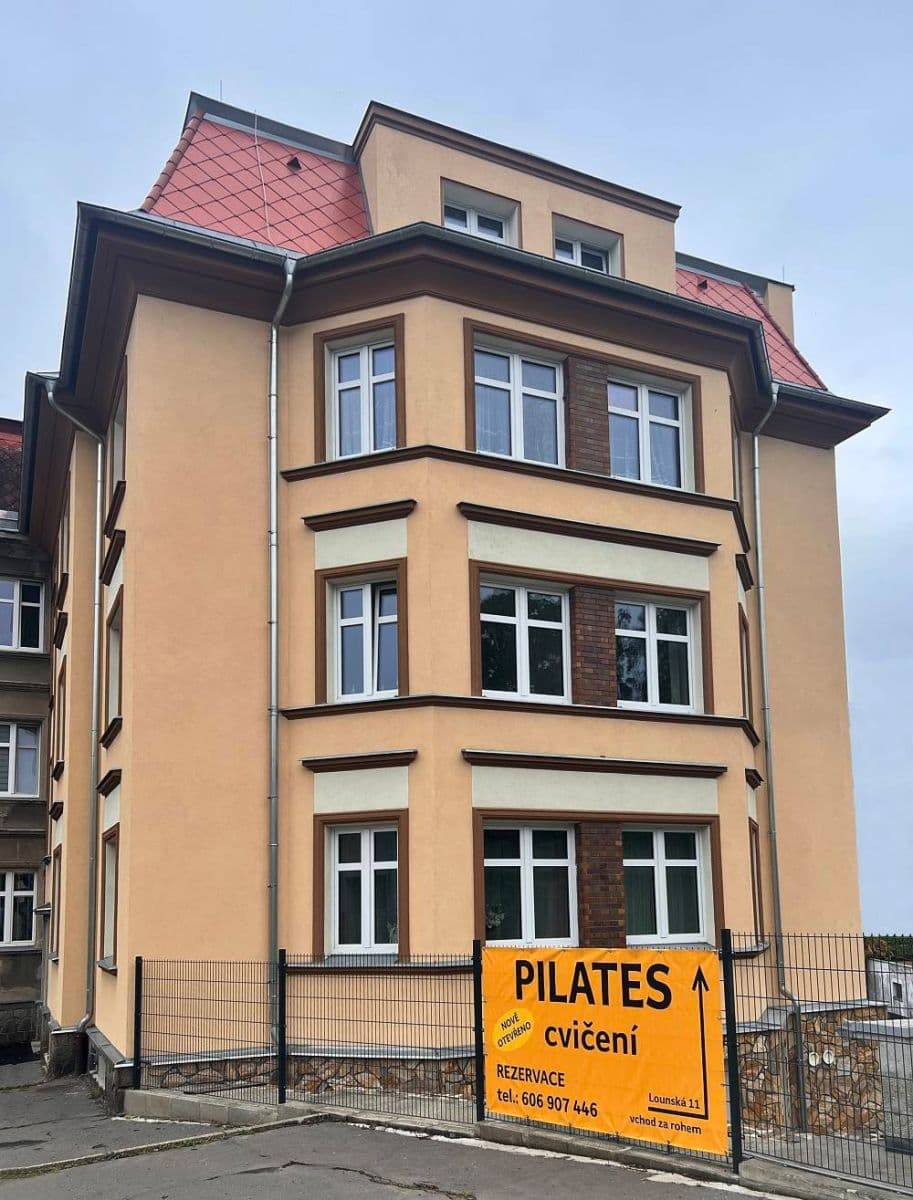 2 bedroom with open-plan kitchen flat to rent, 94 m², Lounská, Teplice, Ústecký Region 2 bedroom with open-plan kitchen flat to rent, 94 m², Lounská, Teplice, Ústecký Region
