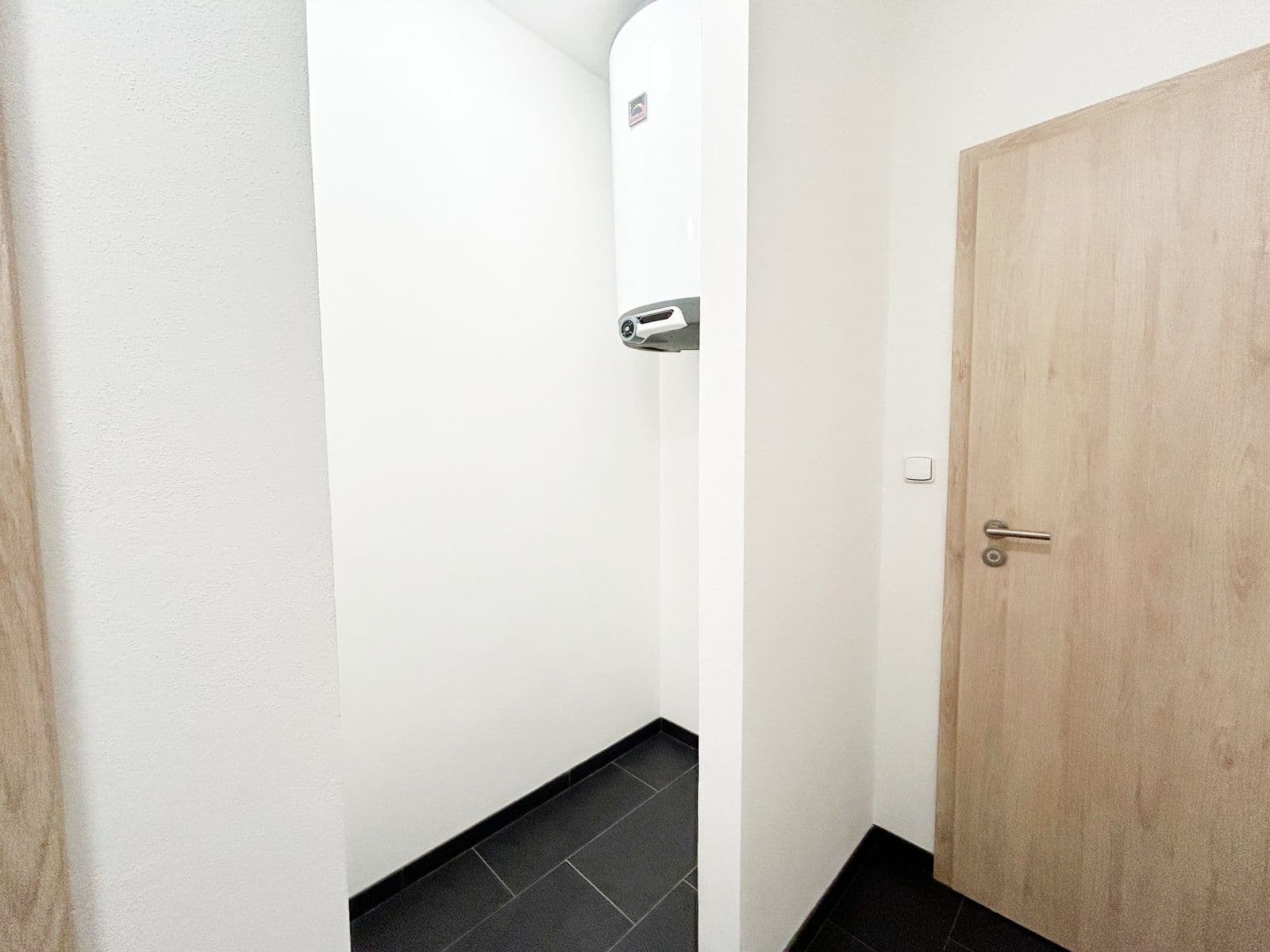 1 bedroom with open-plan kitchen flat to rent, 56 m², Palackého, Velim, Středočeský Region 1 bedroom with open-plan kitchen flat to rent, 56 m², Palackého, Velim, Středočeský Region