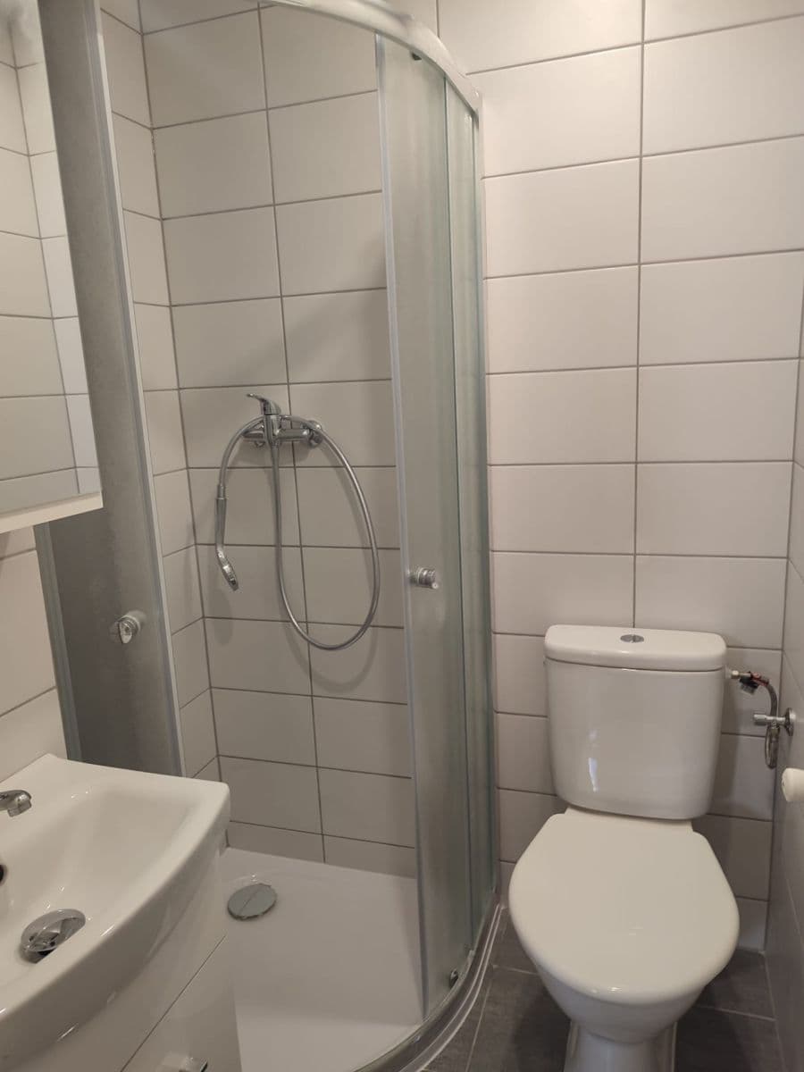 Studio flat to rent, 19 m², Na Záhonech, Prague, Prague Studio flat to rent, 19 m², Na Záhonech, Prague, Prague