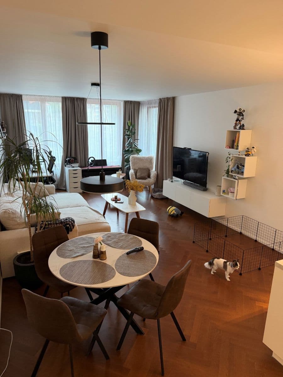 1 bedroom with open-plan kitchen flat to rent, 64 m², Albrightové, Prague, Prague 1 bedroom with open-plan kitchen flat to rent, 64 m², Albrightové, Prague, Prague