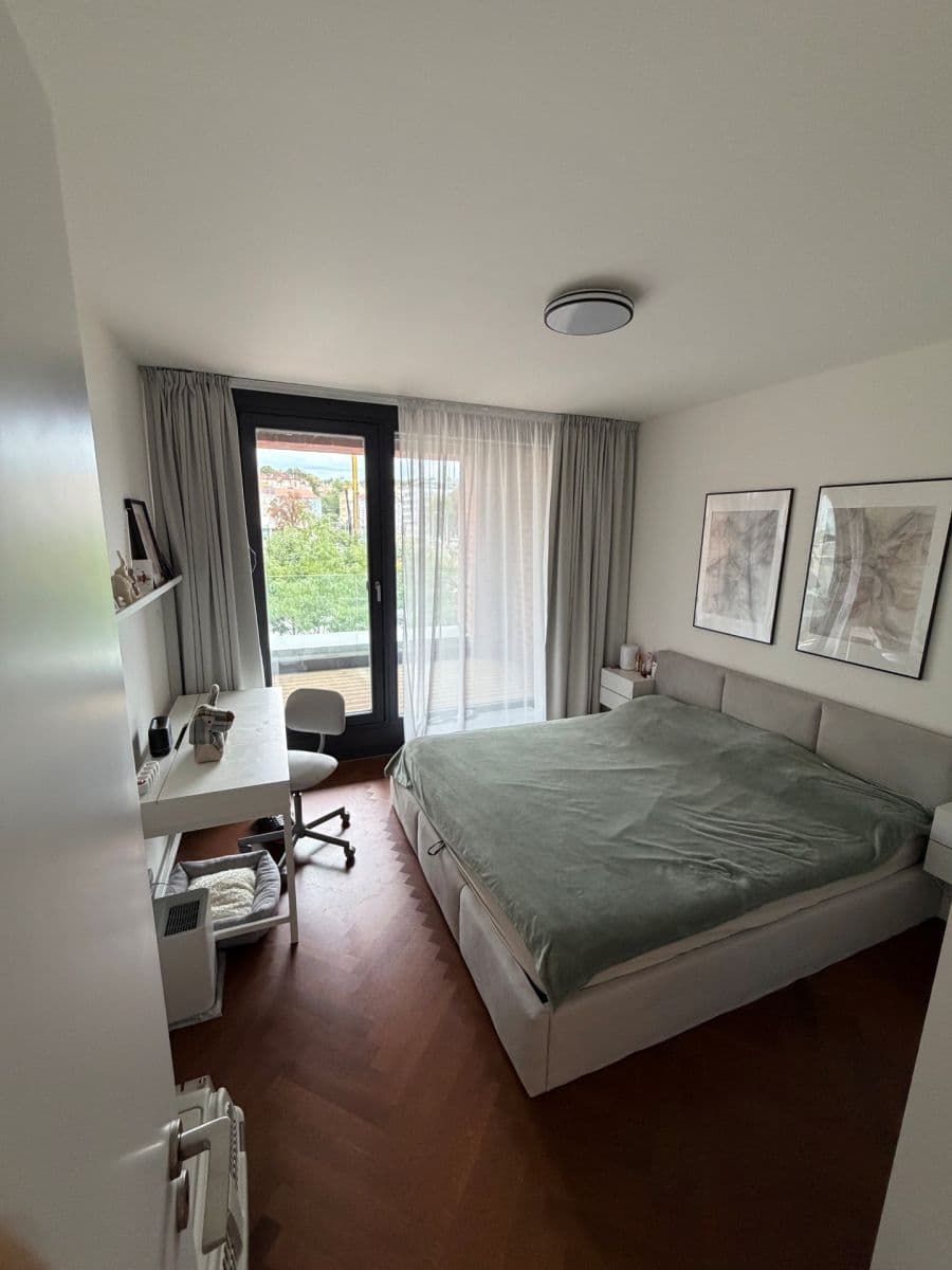 1 bedroom with open-plan kitchen flat to rent, 64 m², Albrightové, Prague, Prague 1 bedroom with open-plan kitchen flat to rent, 64 m², Albrightové, Prague, Prague