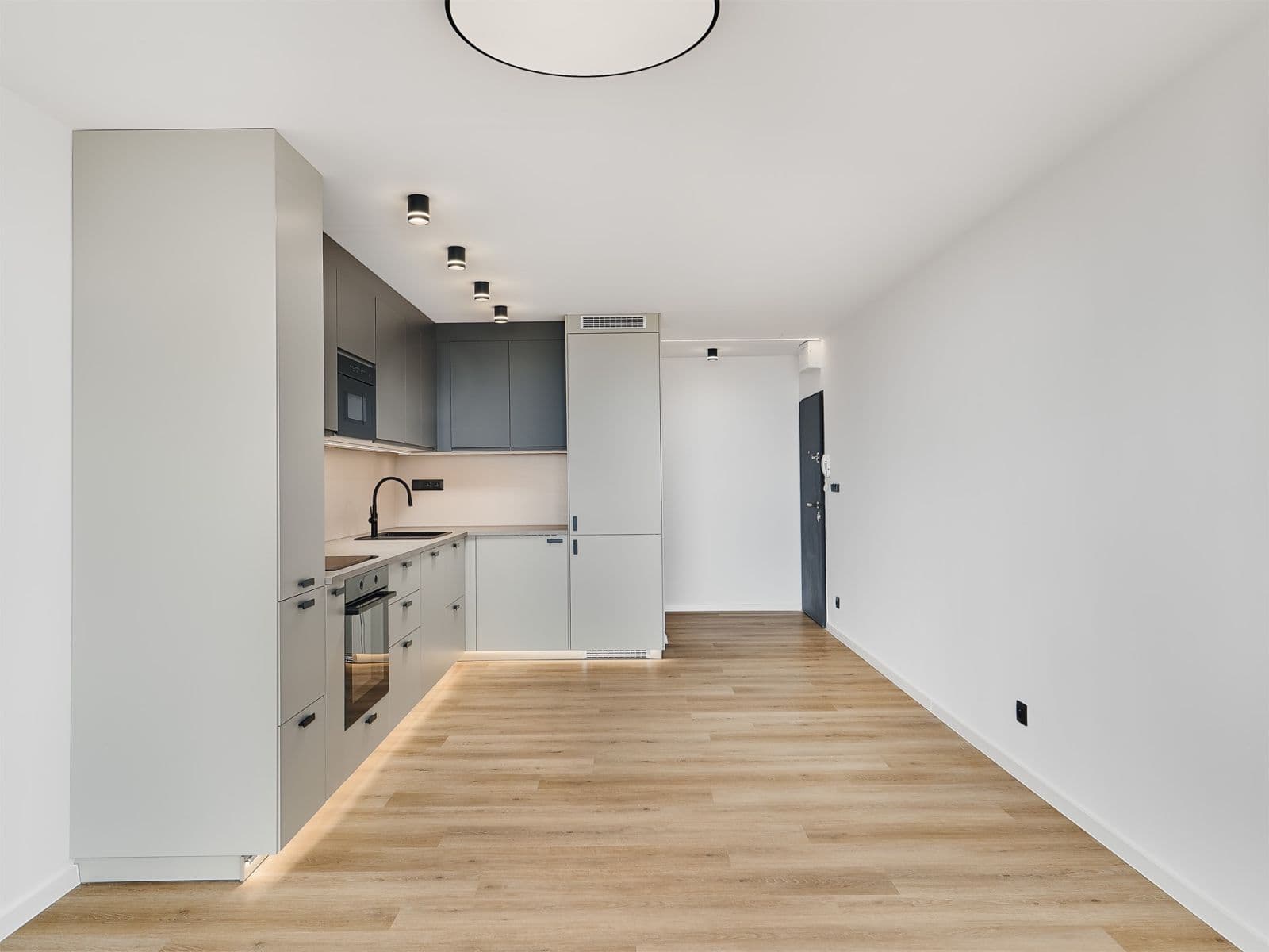 3 bedroom with open-plan kitchen flat for sale, 82 m², Zrzavého, Prague, Prague 3 bedroom with open-plan kitchen flat for sale, 82 m², Zrzavého, Prague, Prague