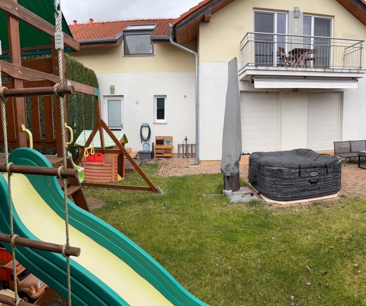 house to rent, 196 m², Lutínská, Prague, Prague house to rent, 196 m², Lutínská, Prague, Prague