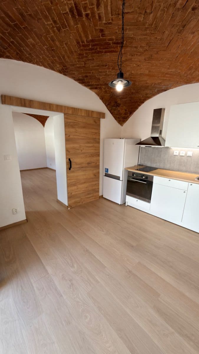 1 bedroom with open-plan kitchen flat to rent, 45 m², Zdislavy z Lemberka, Jablonné v Podještědí, Liberecký Region 1 bedroom with open-plan kitchen flat to rent, 45 m², Zdislavy z Lemberka, Jablonné v Podještědí, Liberecký Region