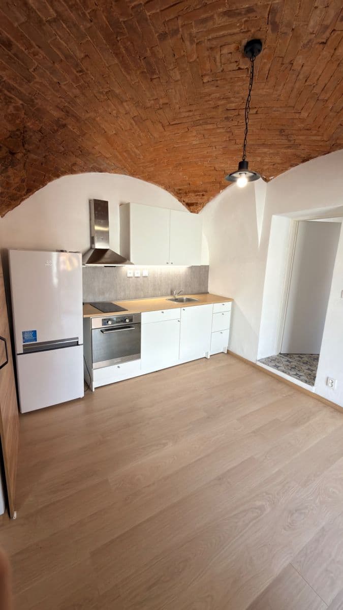 1 bedroom with open-plan kitchen flat to rent, 45 m², Zdislavy z Lemberka, Jablonné v Podještědí, Liberecký Region 1 bedroom with open-plan kitchen flat to rent, 45 m², Zdislavy z Lemberka, Jablonné v Podještědí, Liberecký Region