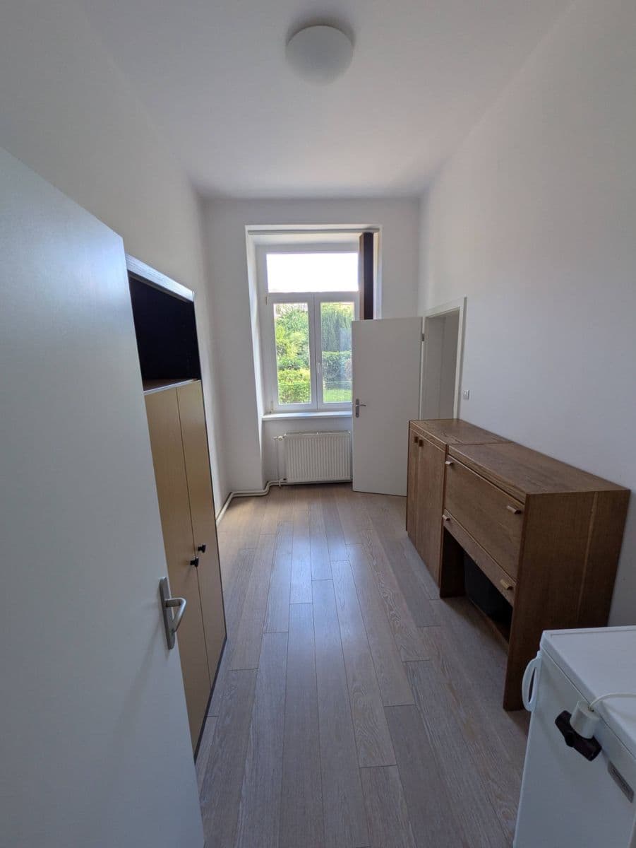 2 bedroom with open-plan kitchen flat to rent, 104 m², Arne Nováka, Brno, Jihomoravský Region 2 bedroom with open-plan kitchen flat to rent, 104 m², Arne Nováka, Brno, Jihomoravský Region