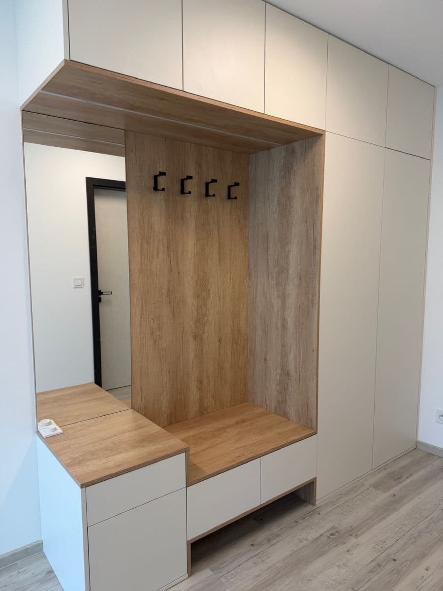 1 bedroom with open-plan kitchen flat to rent, 67 m², Za Arielem, Prague, Prague 1 bedroom with open-plan kitchen flat to rent, 67 m², Za Arielem, Prague, Prague