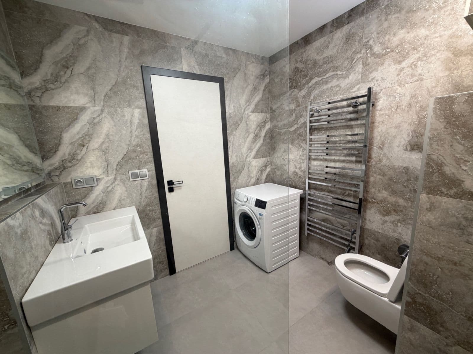 1 bedroom with open-plan kitchen flat to rent, 67 m², Za Arielem, Prague, Prague 1 bedroom with open-plan kitchen flat to rent, 67 m², Za Arielem, Prague, Prague