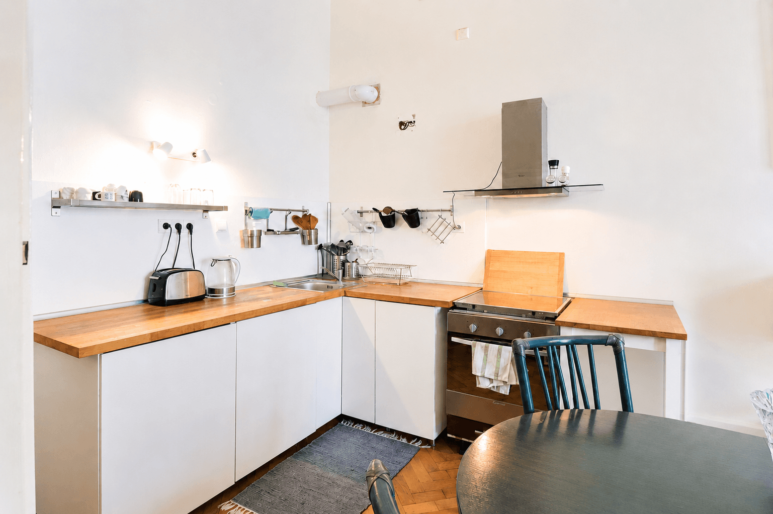 2 bedroom with open-plan kitchen flat to rent, 120 m², Brno, Jihomoravský Region 2 bedroom with open-plan kitchen flat to rent, 120 m², Brno, Jihomoravský Region