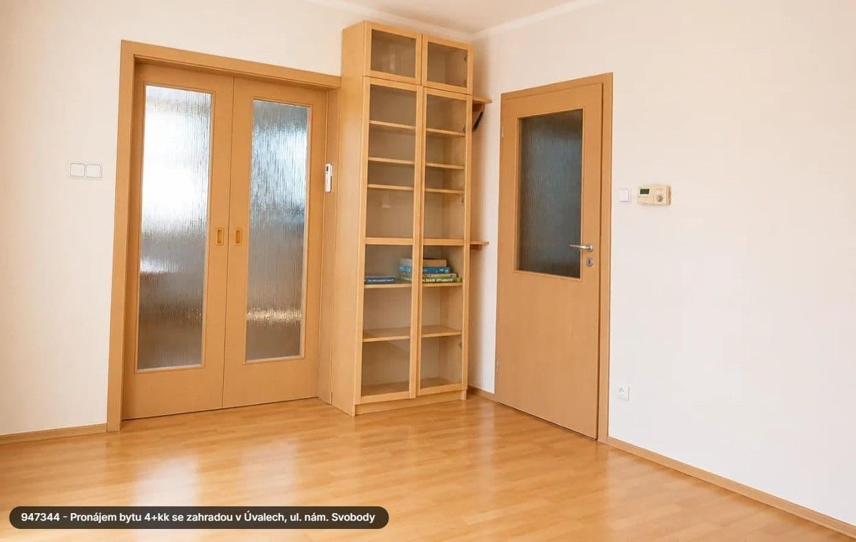 3 bedroom with open-plan kitchen flat to rent, 105 m², nám. Svobody, Úvaly, Středočeský Region 3 bedroom with open-plan kitchen flat to rent, 105 m², nám. Svobody, Úvaly, Středočeský Region