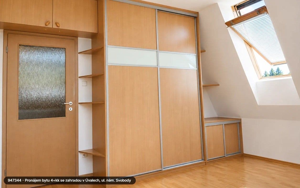 3 bedroom with open-plan kitchen flat to rent, 105 m², nám. Svobody, Úvaly, Středočeský Region 3 bedroom with open-plan kitchen flat to rent, 105 m², nám. Svobody, Úvaly, Středočeský Region