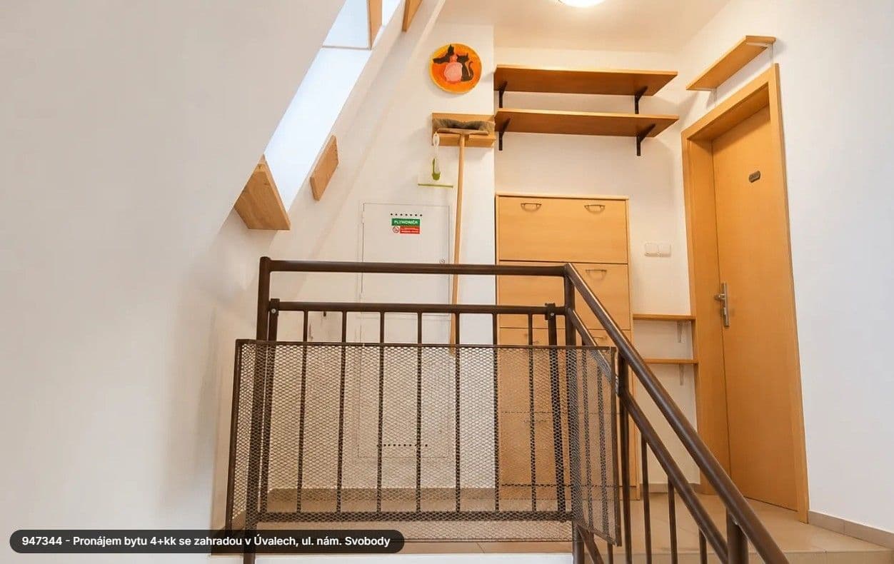 3 bedroom with open-plan kitchen flat to rent, 105 m², nám. Svobody, Úvaly, Středočeský Region 3 bedroom with open-plan kitchen flat to rent, 105 m², nám. Svobody, Úvaly, Středočeský Region