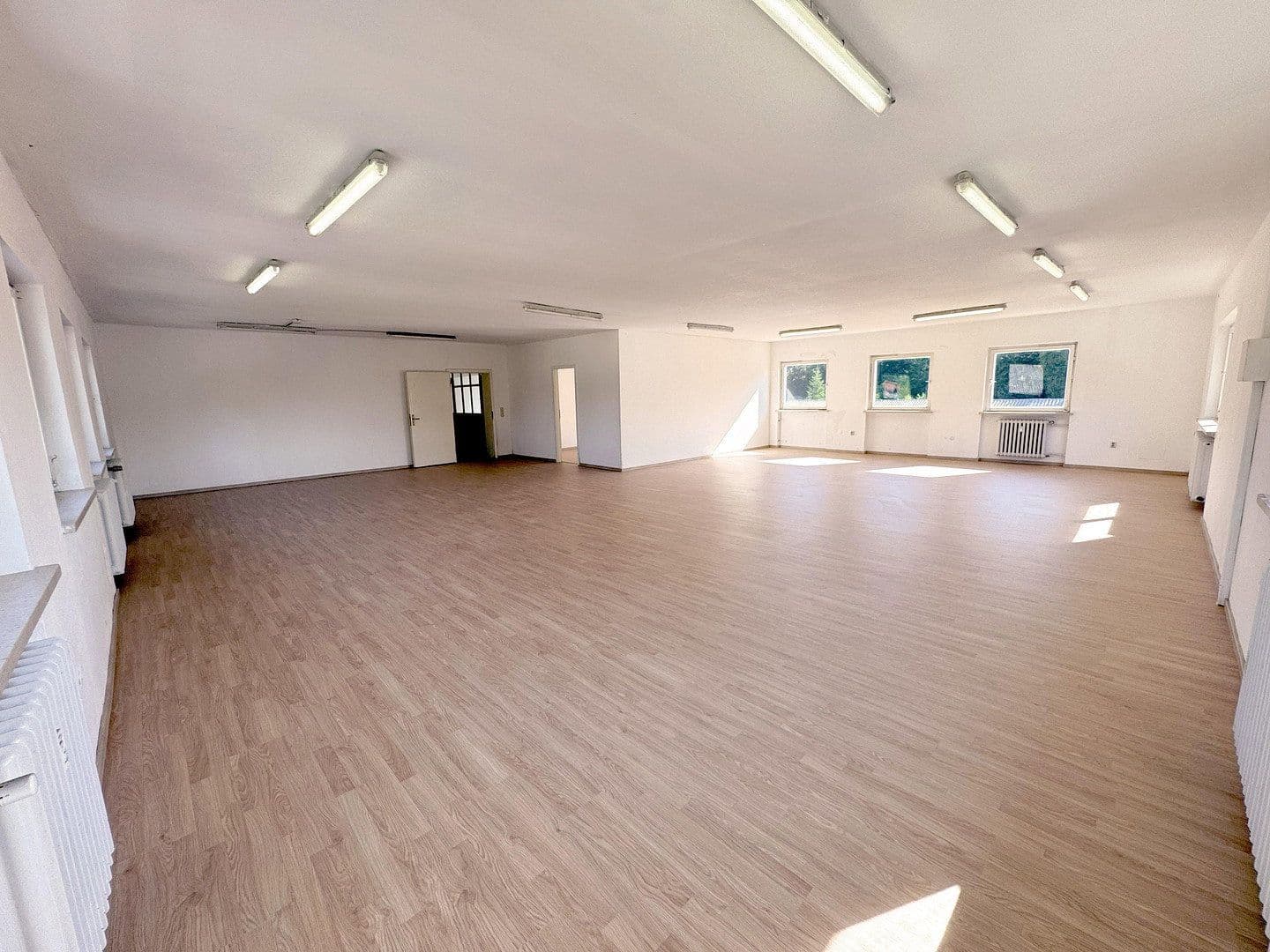 office to rent, 128 m², Porschestrasse 12, Waldkraiburg, Bavaria office to rent, 128 m², Porschestrasse 12, Waldkraiburg, Bavaria
