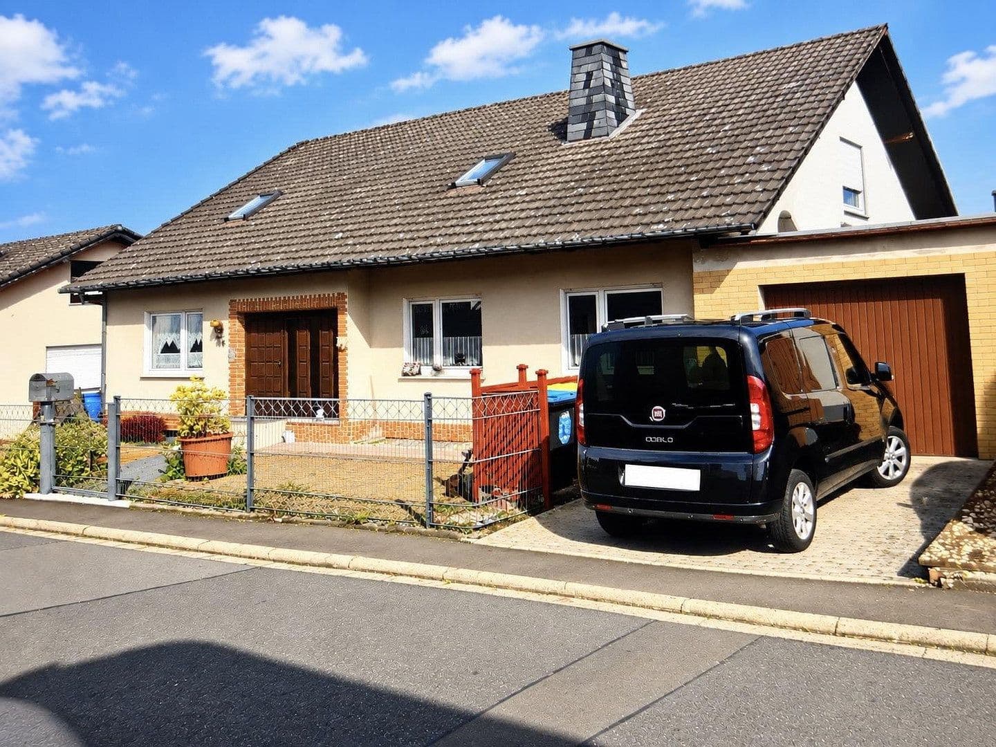 house for sale, 333 m², Burghaun, Hesse house for sale, 333 m², Burghaun, Hesse