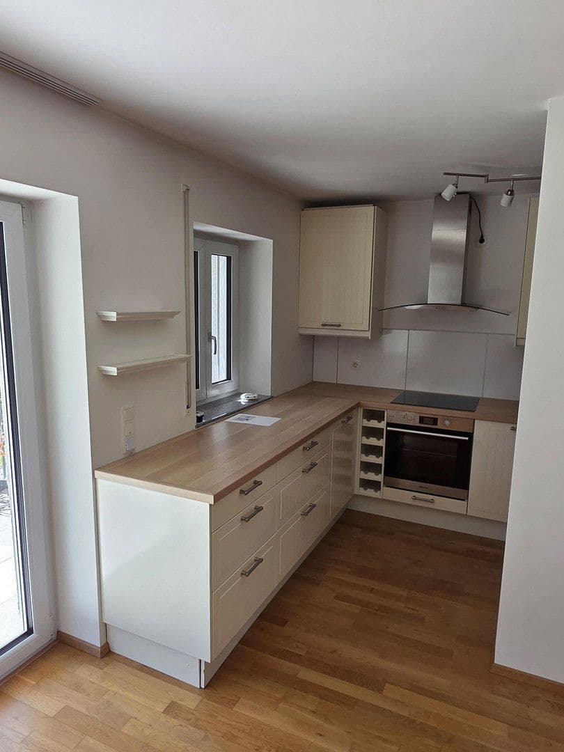 4 bedroom flat for sale, 90 m², Augsburg, Bavaria 4 bedroom flat for sale, 90 m², Augsburg, Bavaria