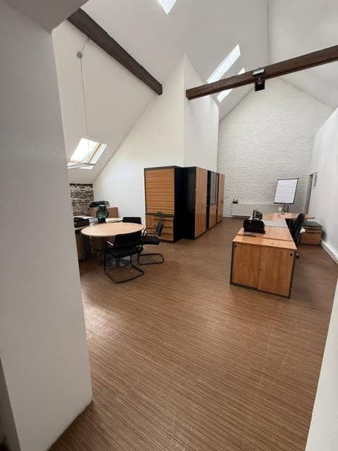office to rent, 130 m², Oberbenrader Straße 51, Krefeld, North Rhine-Westphalia office to rent, 130 m², Oberbenrader Straße 51, Krefeld, North Rhine-Westphalia
