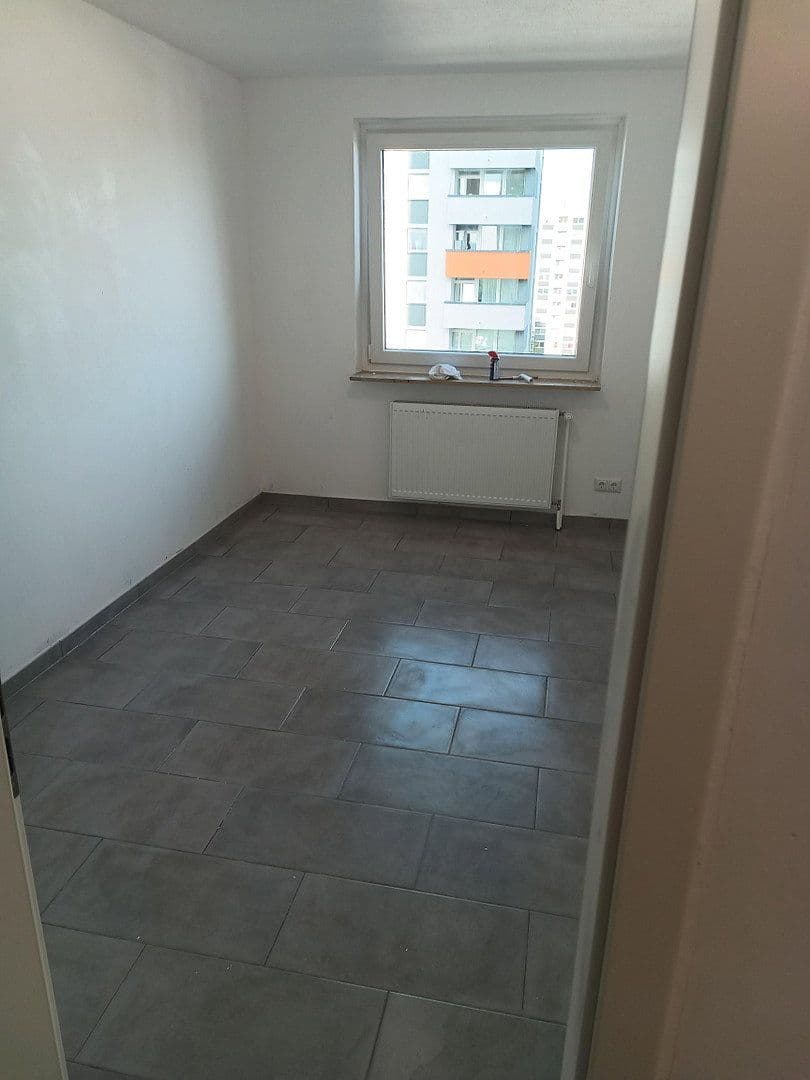 2 bedroom with open-plan kitchen flat to rent, 91 m², Im Mainfeld 23, Frankfurt, Hesse 2 bedroom with open-plan kitchen flat to rent, 91 m², Im Mainfeld 23, Frankfurt, Hesse