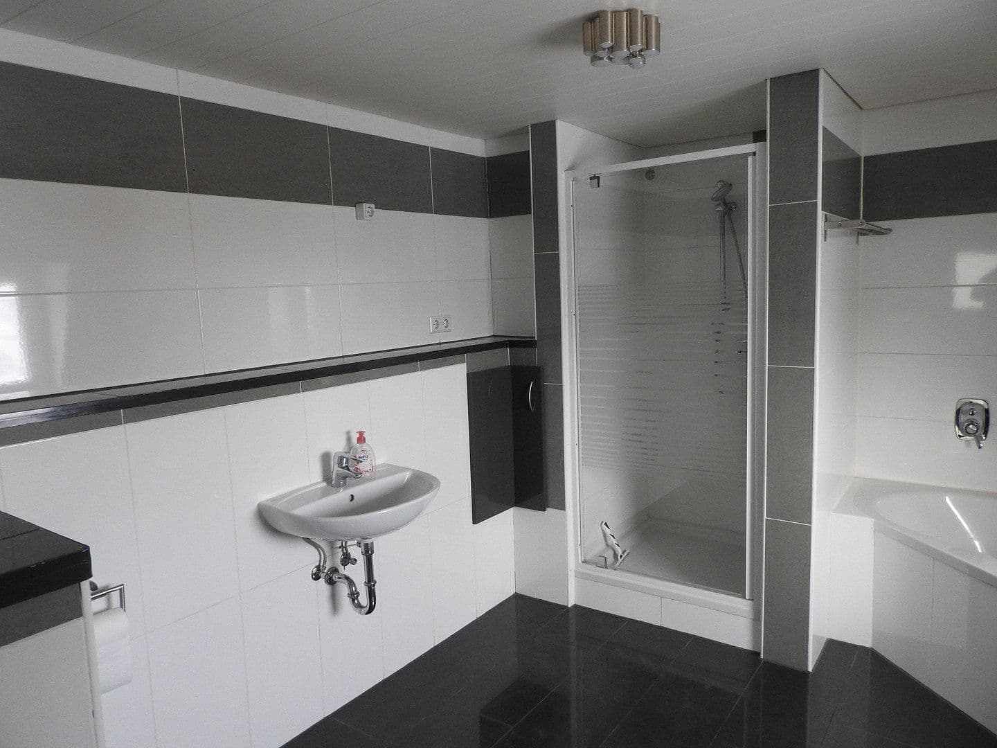 2 bedroom with open-plan kitchen flat for sale, 121 m², Langenau, Baden-Württemberg 2 bedroom with open-plan kitchen flat for sale, 121 m², Langenau, Baden-Württemberg