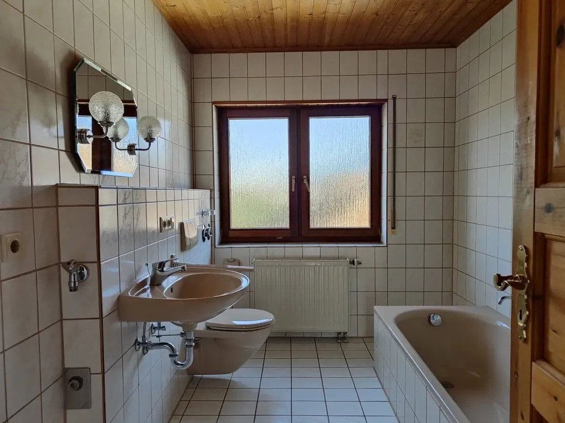 2 bedroom with open-plan kitchen flat to rent, 100 m², Karlsruhe, Baden-Württemberg 2 bedroom with open-plan kitchen flat to rent, 100 m², Karlsruhe, Baden-Württemberg